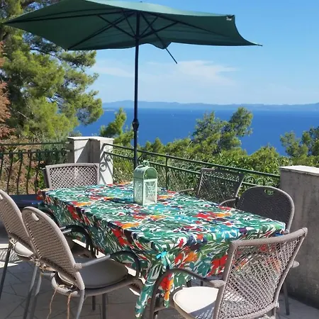 Appartement Vino Sveta Nedelja (Hvar)